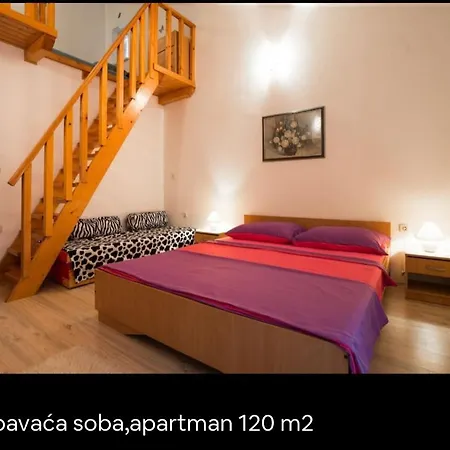 Apartment Marko Pula